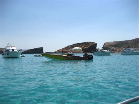 Fileblue Lagoon Comino Wikipedia