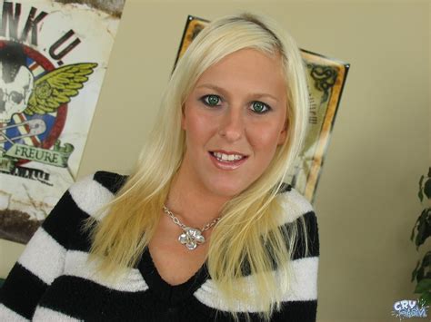 Felicia Fallon Finger Bangs And Fucks Her Dildo 14 Photos