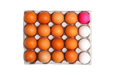 Un Gran Cartón De Huevos De Fondo Blanco Juego De Huevos De Colores