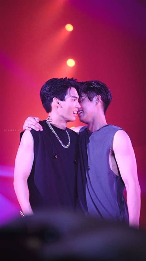 Pin By Fandemi On Brightwin Cute Gay Couples Gmmtv Actors Bff Photography