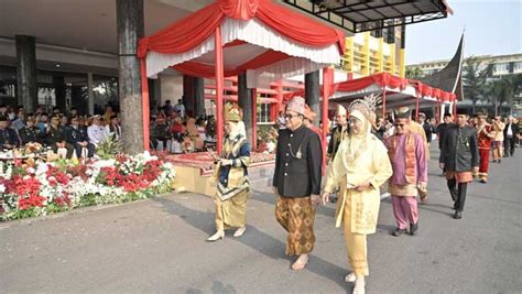 Unik Peringatan Hari Sumpah Pemuda Tingkat Sumbar Kepala Opd Kenakan