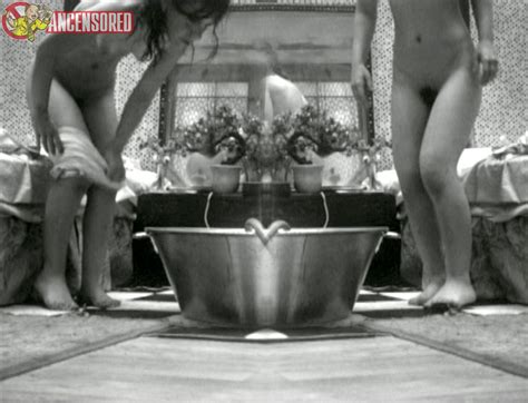 Samara Golden Nude Pics Page 1