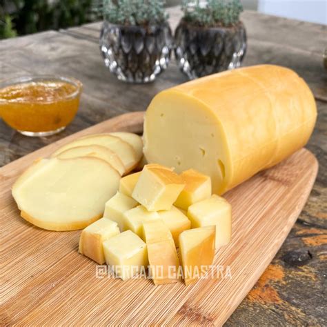 Queijo Italiano Defumado Levemente Salgado