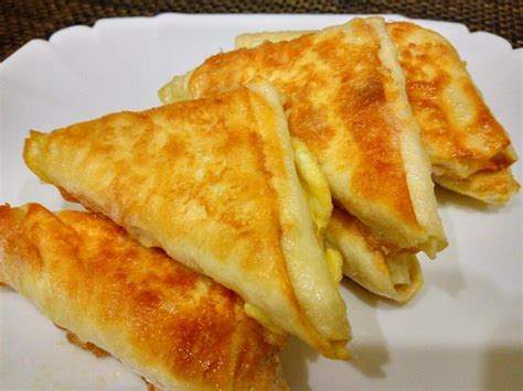 Треугольники из лаваша с плавленым сырком / Едальня