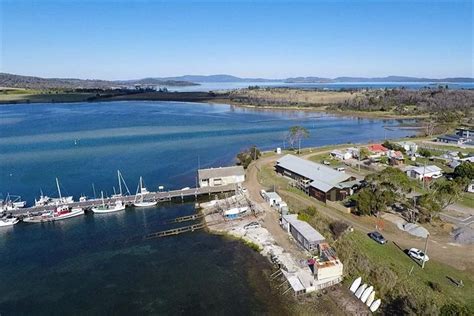 Buy A Waterfront Café In Dunalley