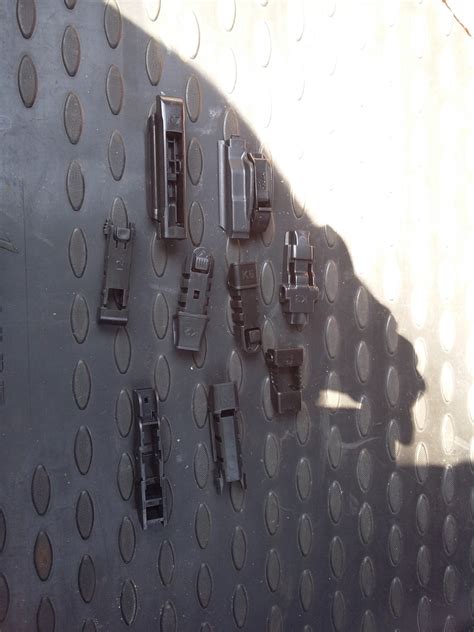 Замена щеток стеклоочистителя. — Skoda Rapid (1G), 1,2 л, 2013 года ...