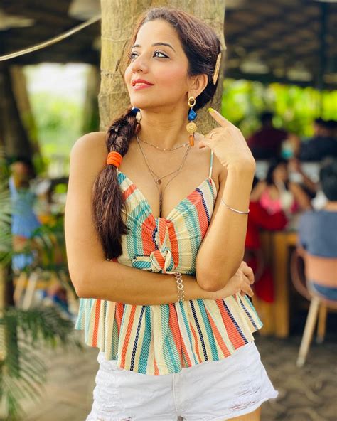 Monalisa Aka Antara Biswas S HOT Pictures From Her Goa Vacation Goes