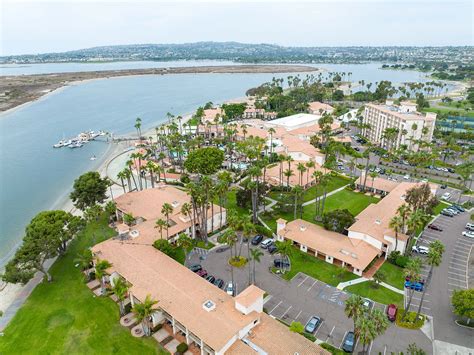 San Diego Mission Bay Resort Hotel Review