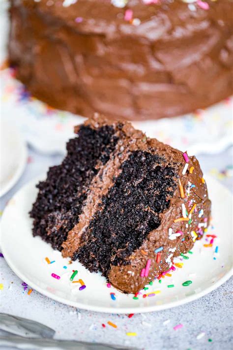 Super Easy Chocolate Cake & Frosting Recipe - The Baking ChocolaTess