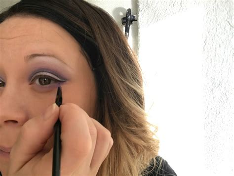 Gorgeous Lilac Smokey Eyes With Glitter And Nude Lips Makeup By Kili