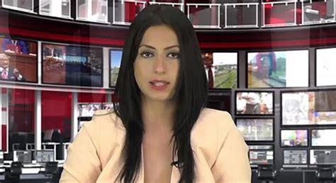 In Albania il telegiornale è hot le bellissime conduttrici conducono seminude Baritalia News