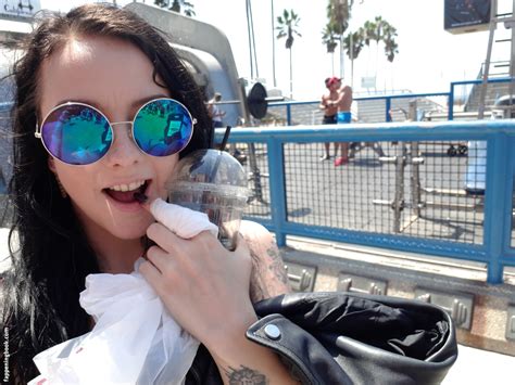 Alessa Savage Alessa Savage Nude OnlyFans Leaks Fappening Page 2 FappeningBook