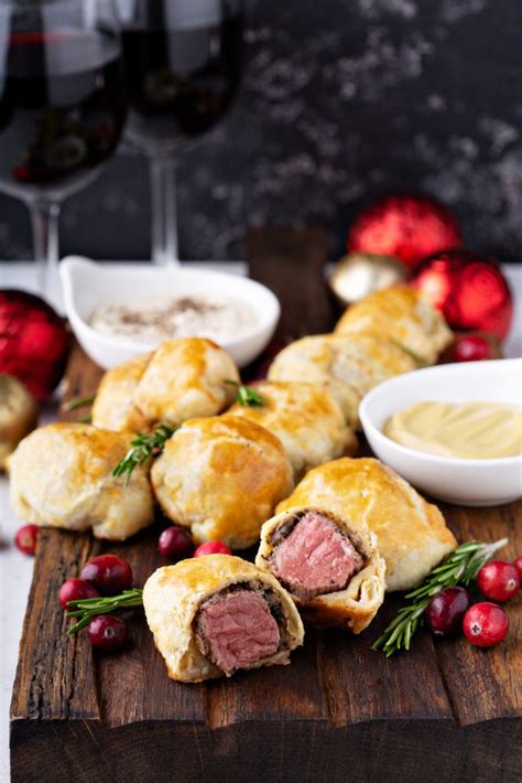 Recipe: Mini Beef Wellington with Creamy Horseradish Sauce | Beef ...