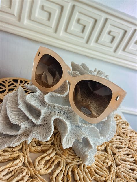 Okulary przeciwsłoneczne KAMILA NUDE Szamelka