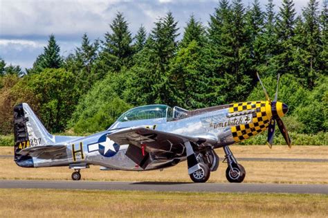 P 51 Mustang Editorial Photo Image Of Fighter Restored 37539321