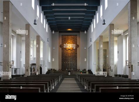 Mülheim an der Ruhr, St. Mariä Geburt, Emil Fahrenkamp 1928, Blick nach