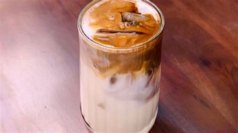 How To Make Iced Latte Using Instant Coffee Youtube