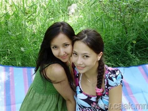 Thiếu nữ Mông Cổ xinh đẹp như hot girl Hàn Quốc