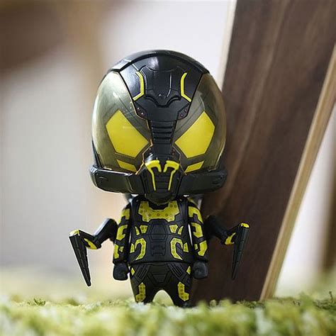 Hot Toys Ant Man Cosbaby Bobble Head Set