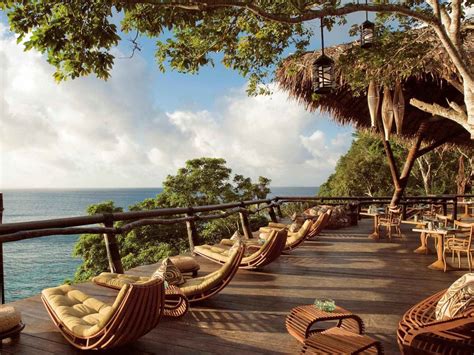 Fiji's Best Luxury Resorts (2025) | South Pacific Travel