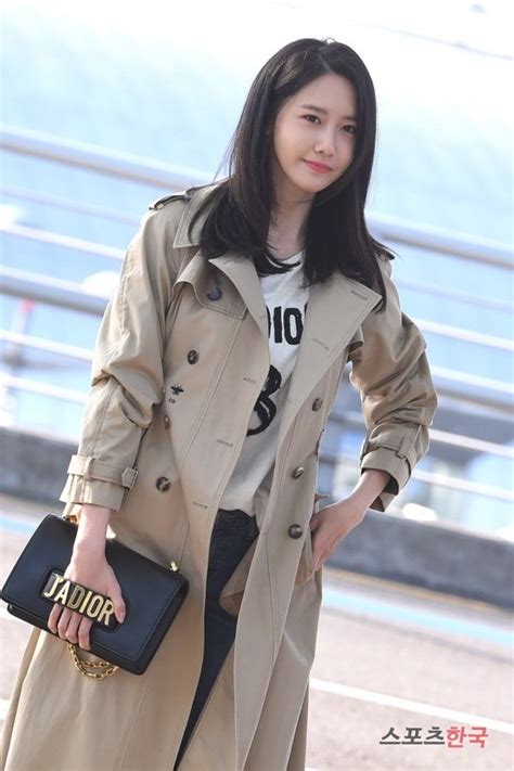 Snsd Yoona Goes To Hong Kong For Dior S Event Snsd Fashion Womens