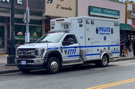 NYPD ESU Emergency Medical Squad Ford F 450 Ambulance Flickr