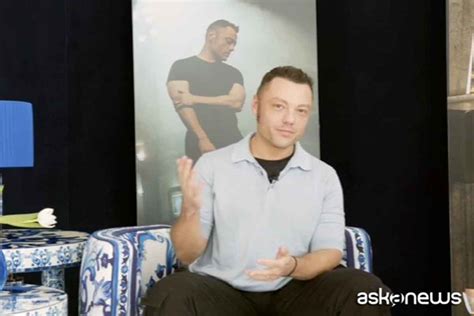 Tiziano Ferro nuovo album Il mondo è nostro Intervista e video Amica