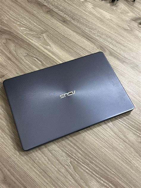 Asus VivoBook 15 X505ZA AMD Ryzen 5 2500U 4GB RAM 256GB SSD 15 6