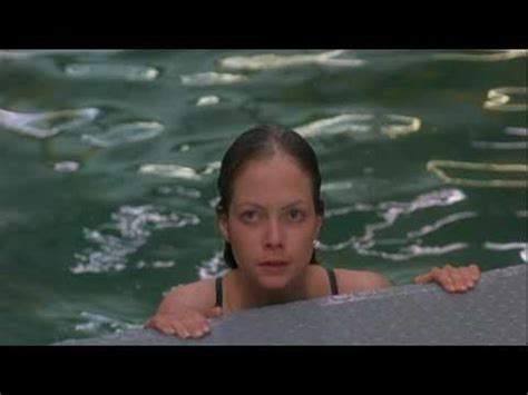 Hot Sexy Jenny Seagrove Bikini Pics