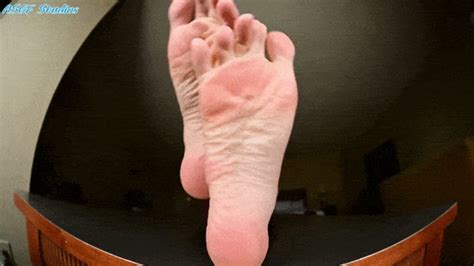 ACG Bare Soles And Toes MOV Amateur Soles Giantess And Footjobs Clips4sale
