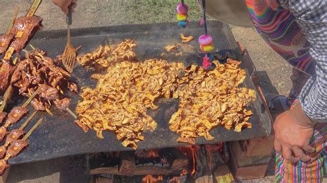 Preparando COMIDA CALLEJERA de PERÚ - YouTube