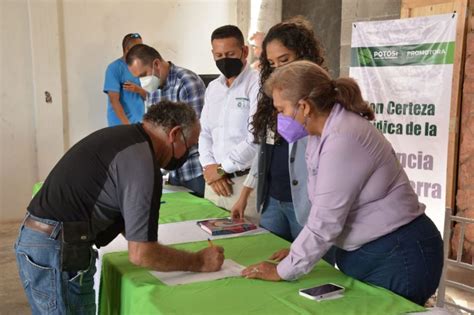 Brindan certeza jurídica a las familias de Rinconada del Valle El