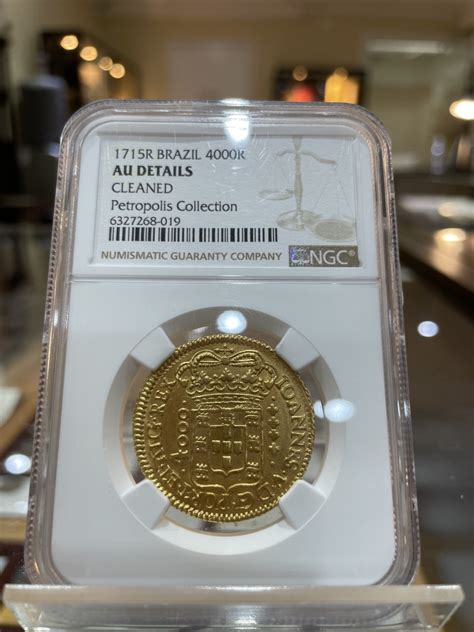 Moeda de Ouro Brasil Colônia 4000 Réis 1715 RRRR