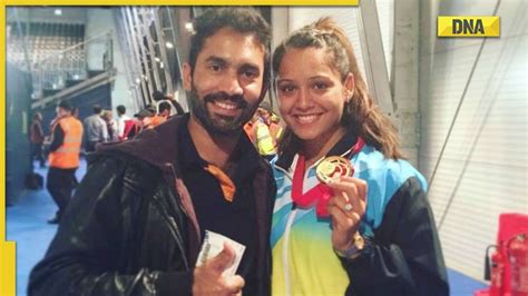 CWG 2022 Check Out Dinesh Karthik S Sweet Gesture For Wife Dipika