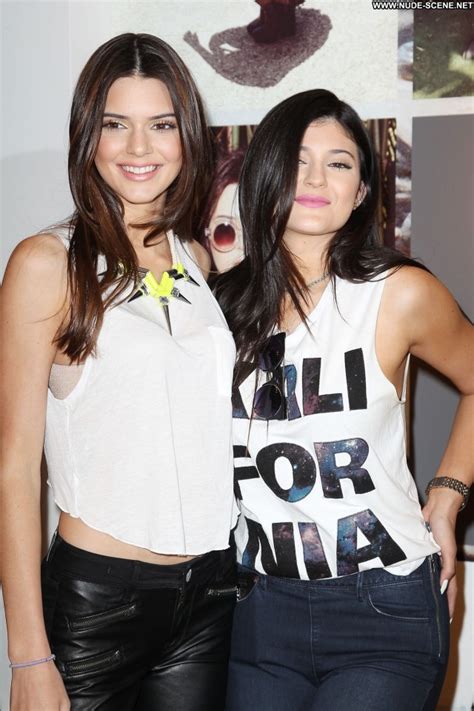 Kylie Jenner New York High Resolution Babe Celebrity Posing Hot Famous And Uncensored