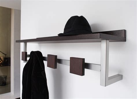 Вешалка на стену в прихожую: металлическая, деревянная и другие ...