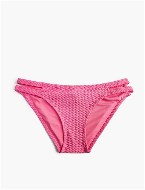 Pembe Kadın Brazilian Bikini Altı Dokulu Pencere Detaylı 2SAK00167BM Koton