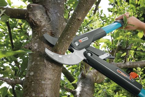 Обзор GARDENA COMFORT SMARTCUT. Ручной секатор-сучкорез с храповым ...