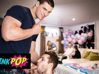 TWINKPOP 本杰明布鲁benjamin Blue说服他的异性恋朋友吃公鸡比吃猫好 Pornhub Gay