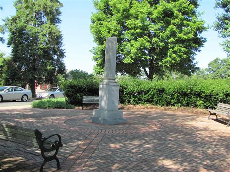 Roswell Mill Worker Monument | Explore Georgia