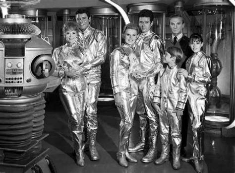 Lost in Space Cast Looks Back at the Original Sci-Fi Show