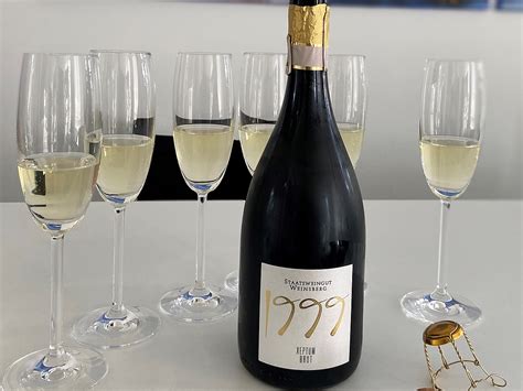 Nun gibt es auch den XEPTUM-Sekt!