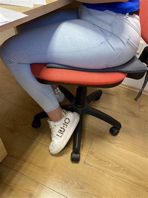 Sexy Colleague In Very Tight Jeans Fat Ass Tight Jeans Forum