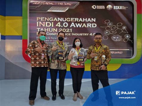 Kalbe Farma Raih Indi Award Dari Kemenperin Pajak