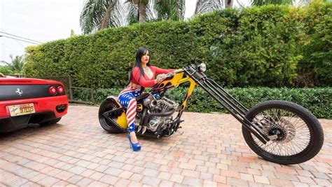 Naked Carmen De Luz Added 07 19 2016 By Pepelepu