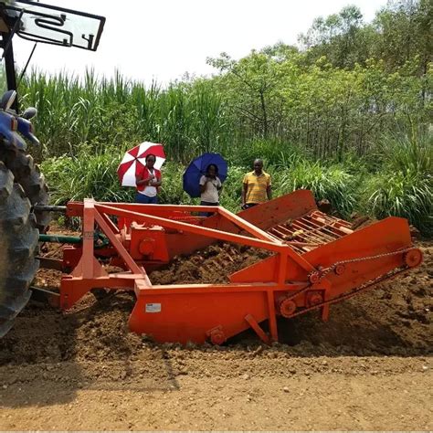 Agricultural Machine Manioc Harvesting Equipment Tapioca Root Machine ...