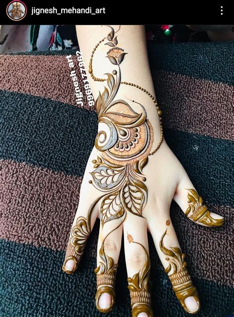 Pin By Arunachalam On Peacocks Engagement Mehndi Designs Mehndi