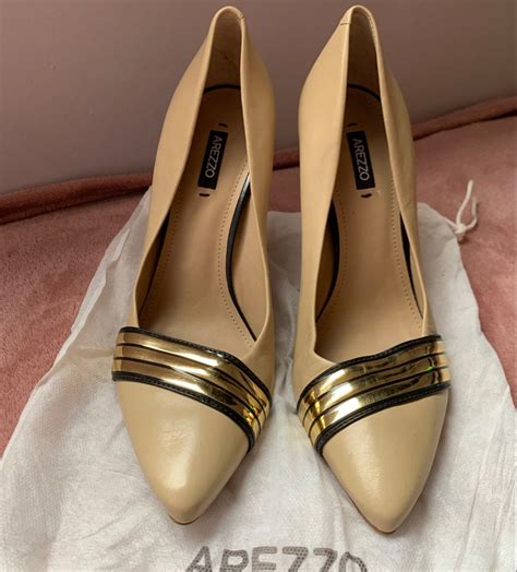 Sapato Scarpin Arezzo Nude E Dourado Sapato Feminino Arezzo Nunca Usado Enjoei