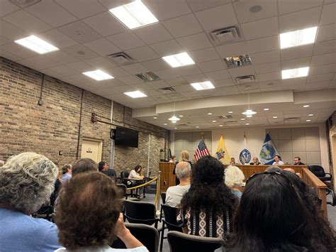 Holmdel Community Rallies For DePalma Farms & Greenhouses At Town