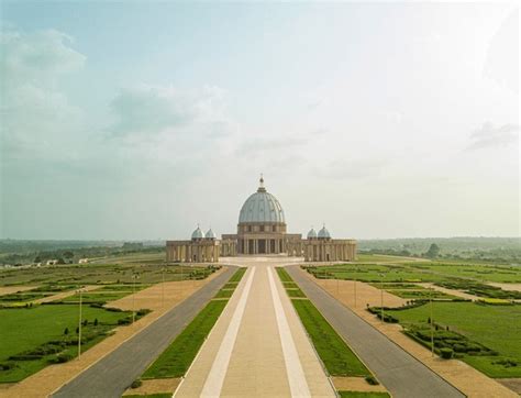 125 Basilica Our Lady Peace Yamoussoukro Royalty Free Images Stock